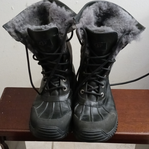 Waterproof UGG BOOTS - Picture 2 of 8